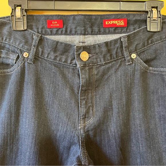 Express Jeans - Picture 4 of 8